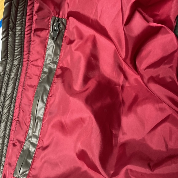 Vintage Collection Varsity Canada Green Puffer Vest With Hood - Picture 8 of 10